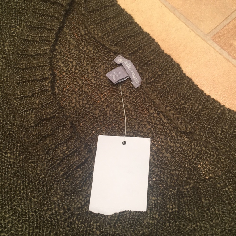 NWT Charlotte Russe Women's Dark Olive Green Knit High Low Long Sleeve Sweater - Picture 2 of 3